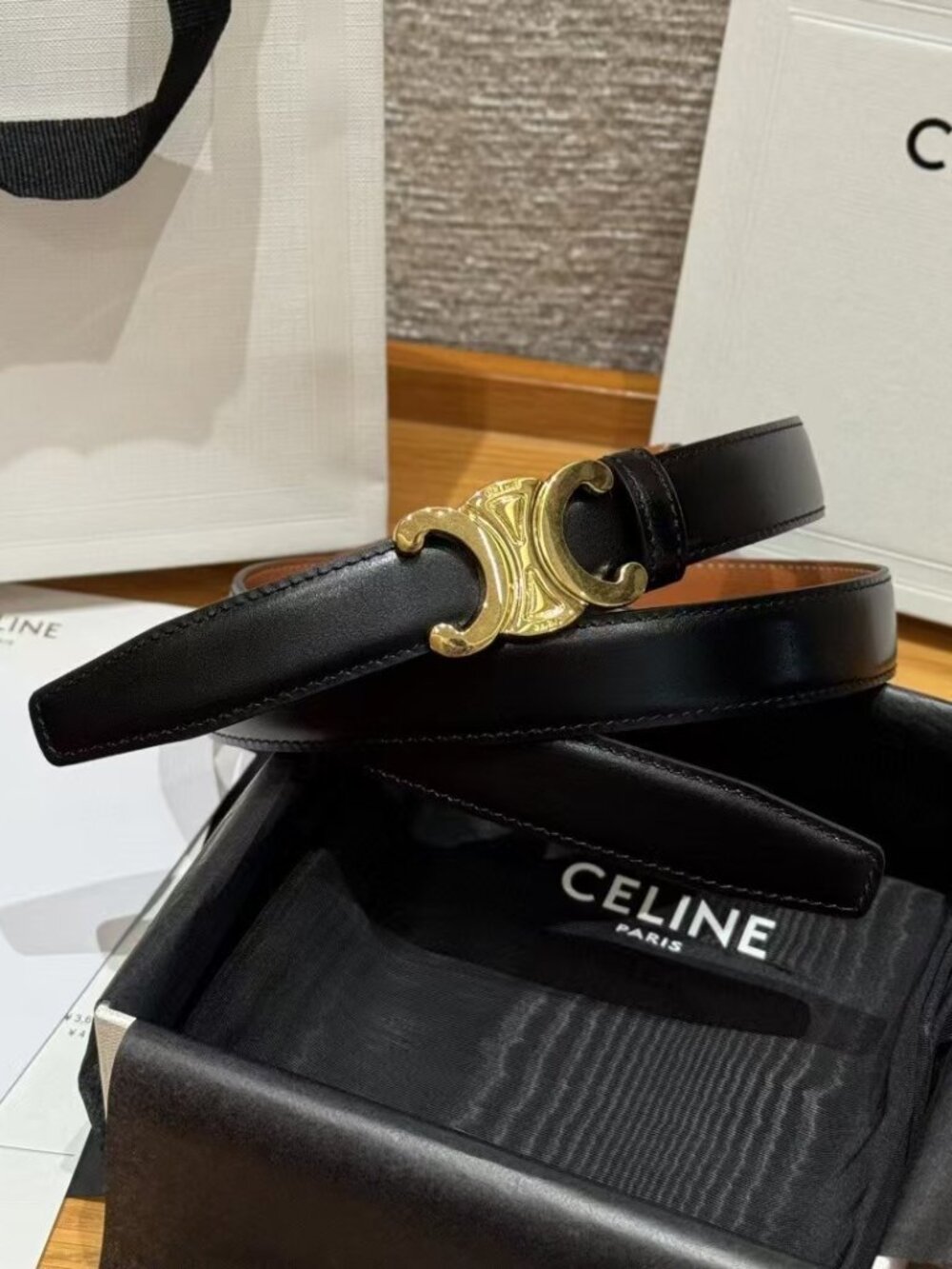 New Celine Triomphe Reversible Leather Belt - Black/Tan - 90cm